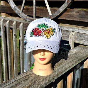 Ladies White Flowers & Tree BLING Hat